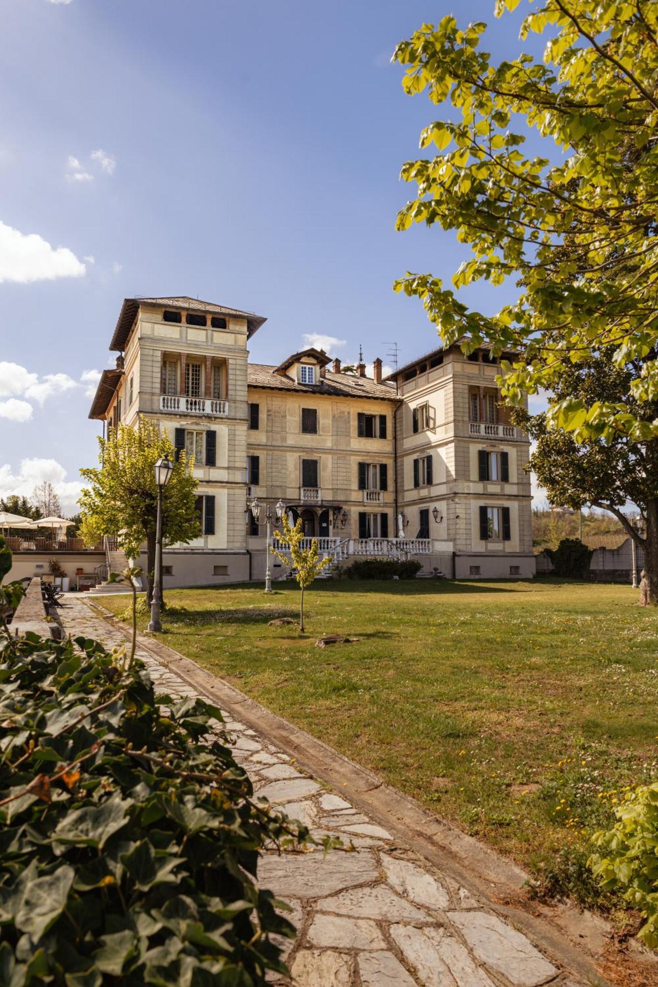 Hotel Villa La Bollina Serravalle Scrivia Bagian luar foto